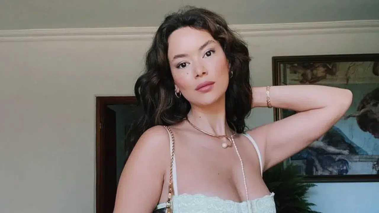 Seray Kaya’dan 'Kürtçe şarkı' tepkilerine yanıt: 'Bizi bölemezsiniz!'