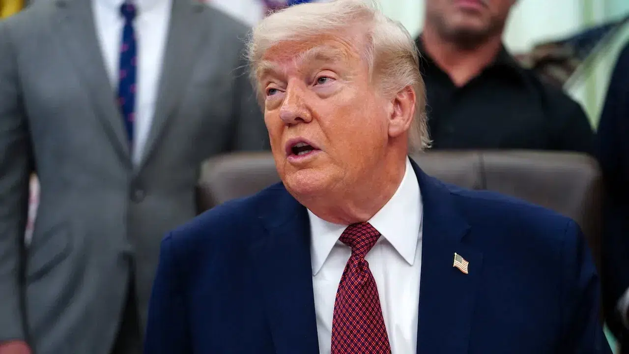 Trump'tan Orta Doğu'yu sarsan karar: 'İran için ateşkesi süresiz uzattım!'