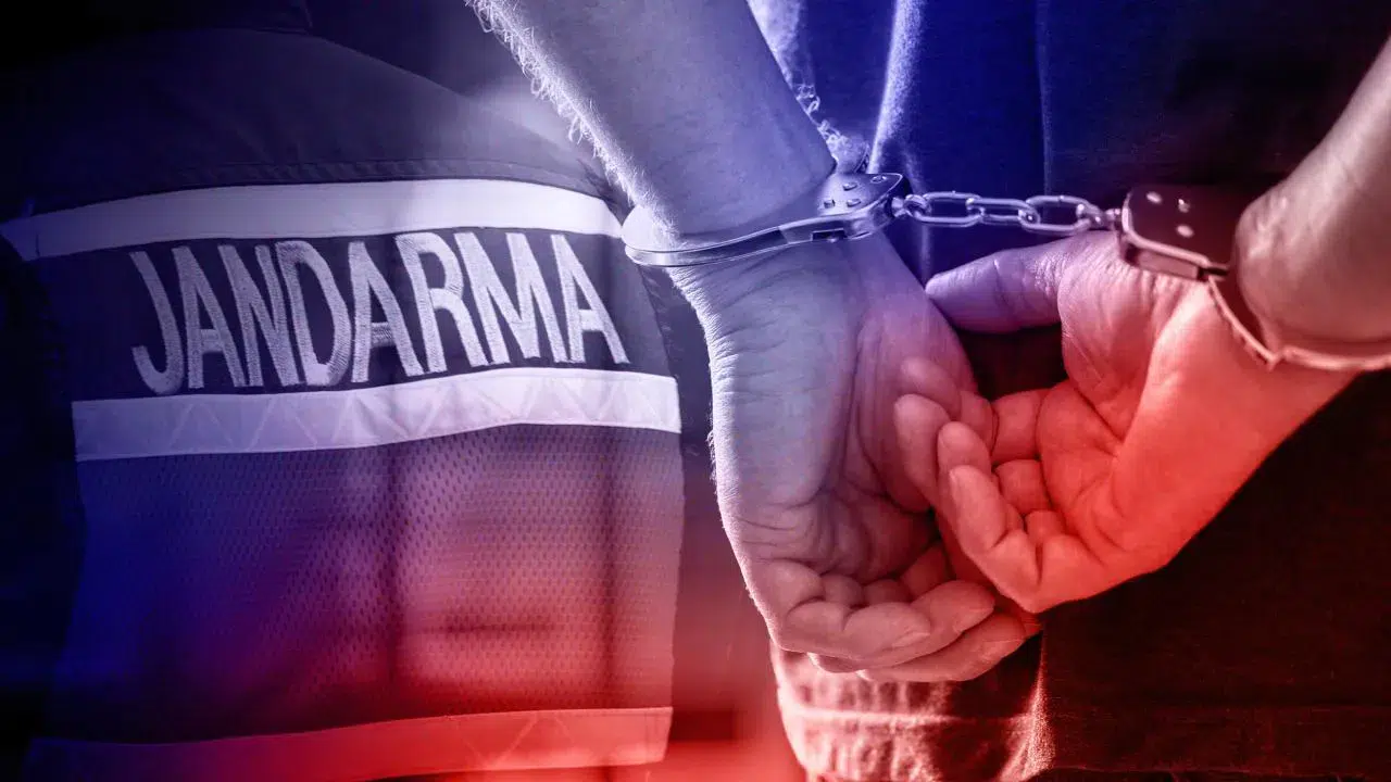 Jandarmadan silah tacirlerine ağır darbe: 59 adrese eş zamanlı baskın!