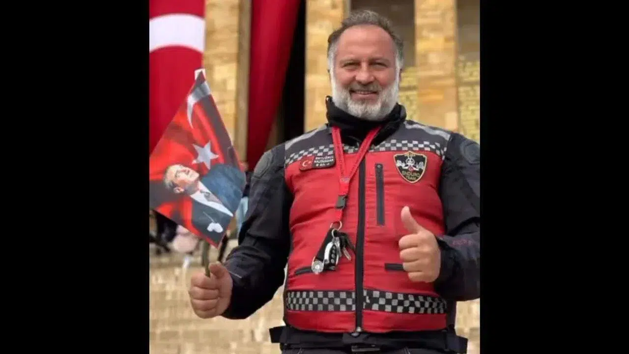 Ertuğrul Hazinedar kimdir ve hayatı: Ölüm nedeni, kaç yaşındaydı?