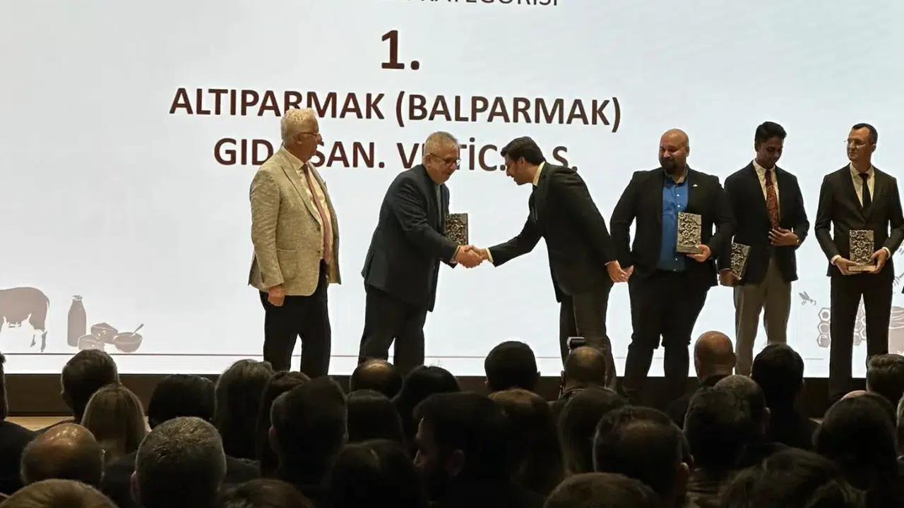 Türk balının küresel elçisi Balparmak: İhracat şampiyonluğu tescillendi