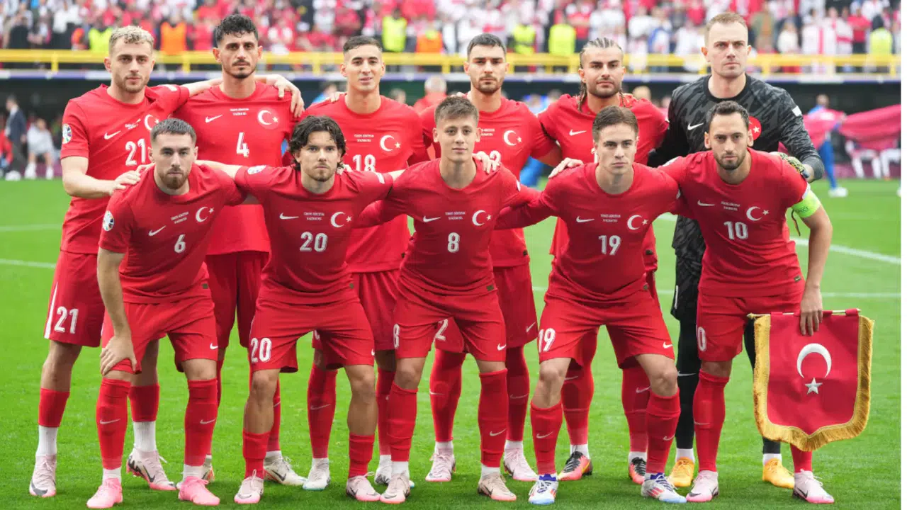 Çeyrek Asırlık Pranga Kırıldı: Bizim Çocuklar Amerika Yolcusu!