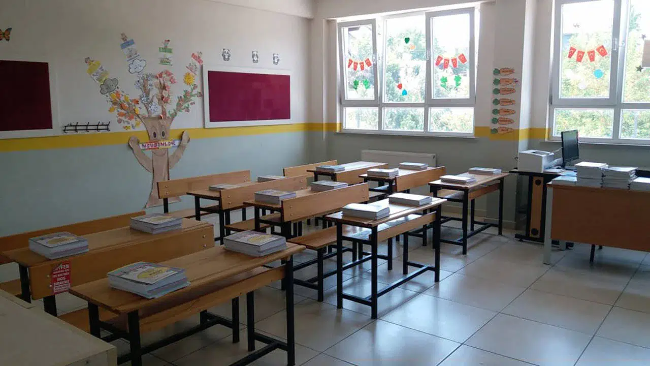 Bugün Sivas’ta ders işlenecek mi? 15 Nisan okullar açık mı, grev etkili olacak mı, valilik açıklama yaptı mı?