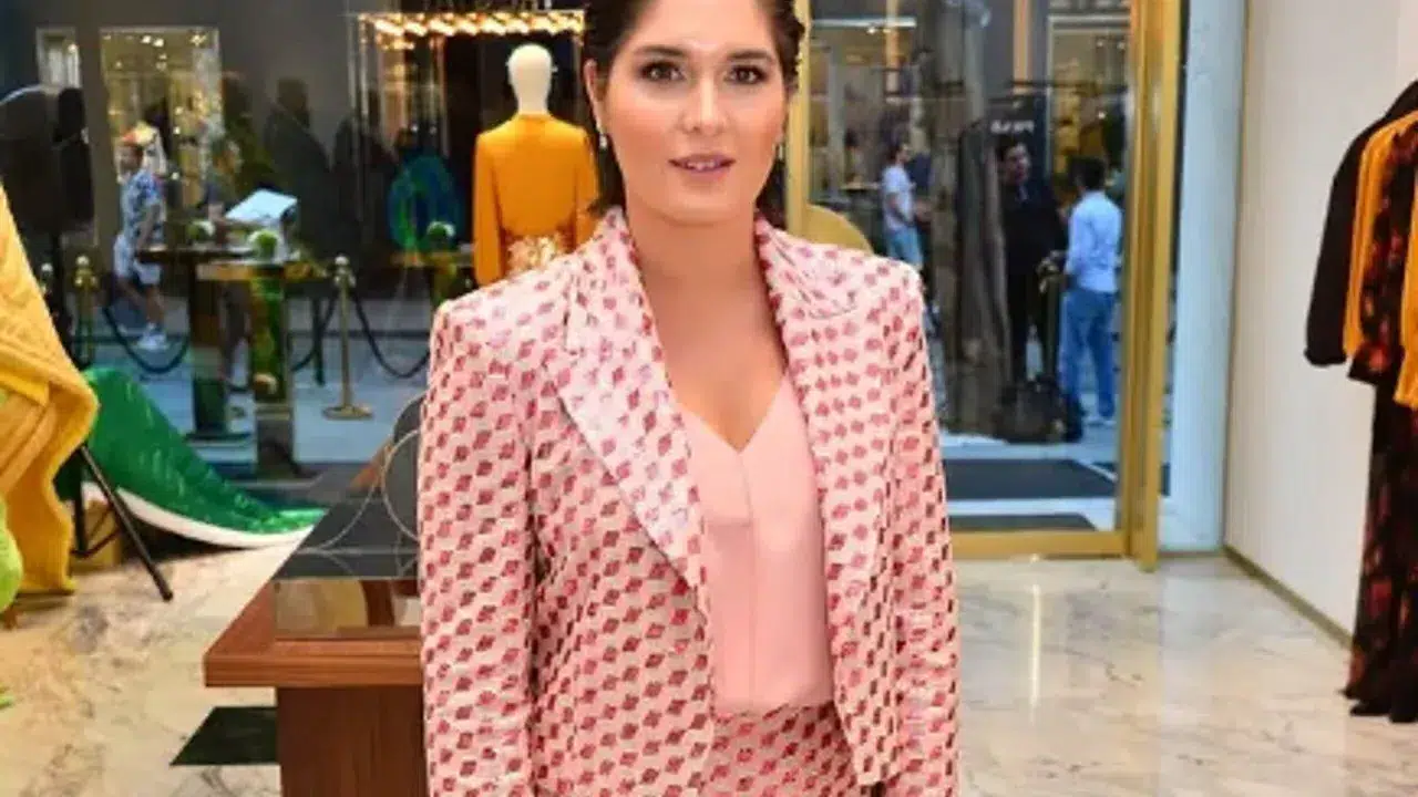 İpek Toplusoy kimdir, kaç yaşında, ne iş yapıyor, aslen nereli? Süleyman Toplusoy'un eşinin hayatı ve k ariyeri