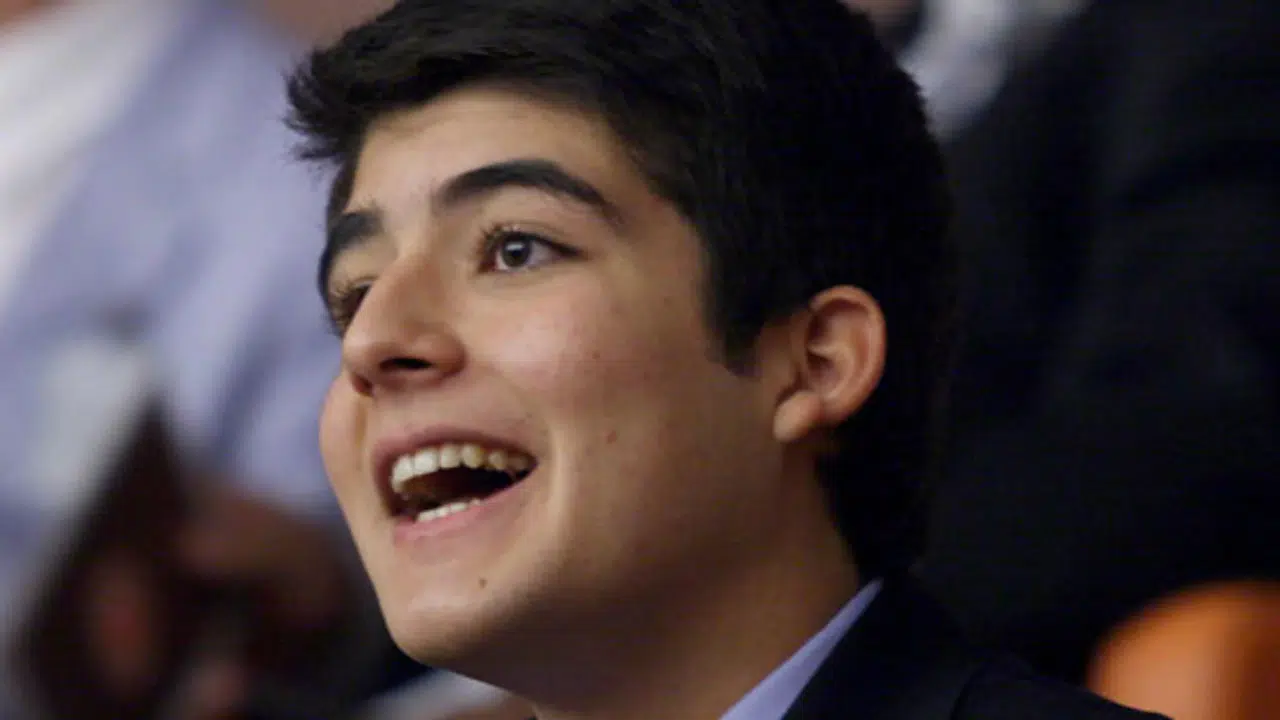 Abdullah Gül’ün küçük oğlu kim, Mehmet Emre Gül kaç yaşında, aslen nereli, ne iş yapıyor, annesi kim?