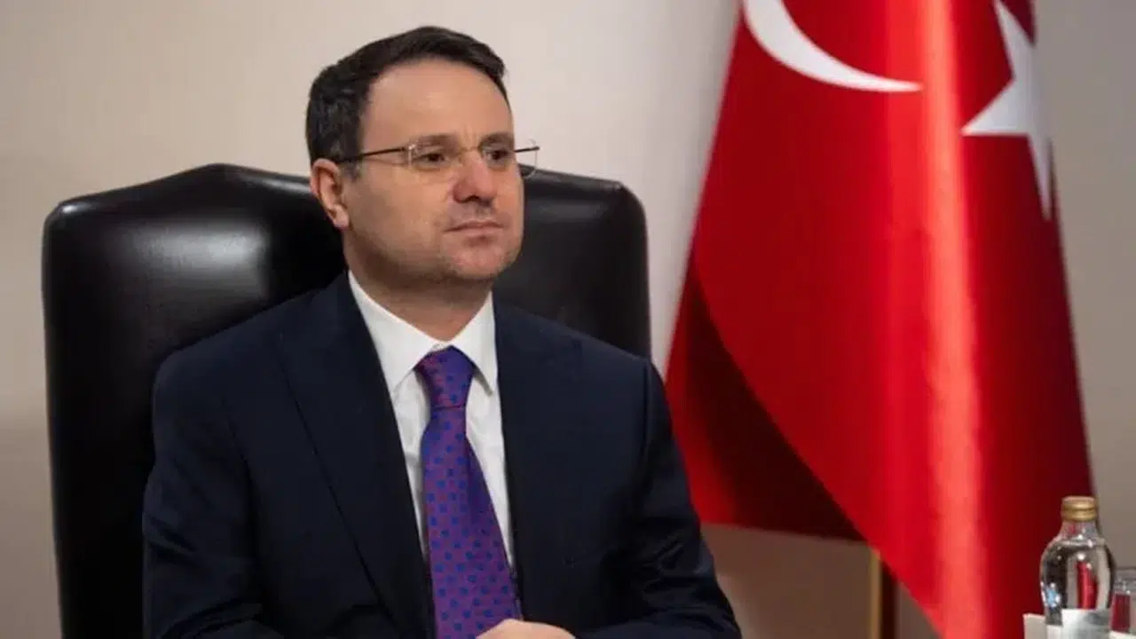 'Nereye kaçarsanız kaçın!' Bakan Gürlek’ten FETÖ’nün dünya yapılanmasına ağır darbe