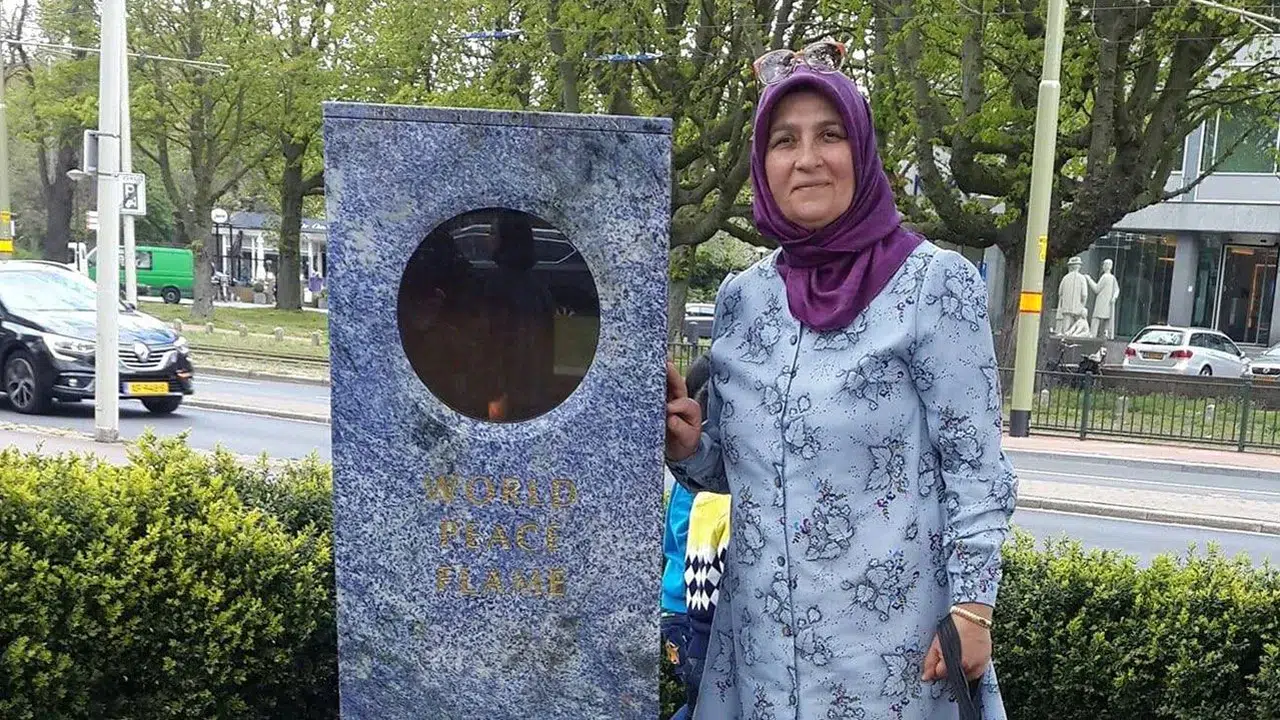 Ebe Zeynep Postalcıoğlu kimdir? Neden hayatını kaybetti, kaç yaşındaydı, hasta mıydı, cenazesi ne zaman ve nerede?