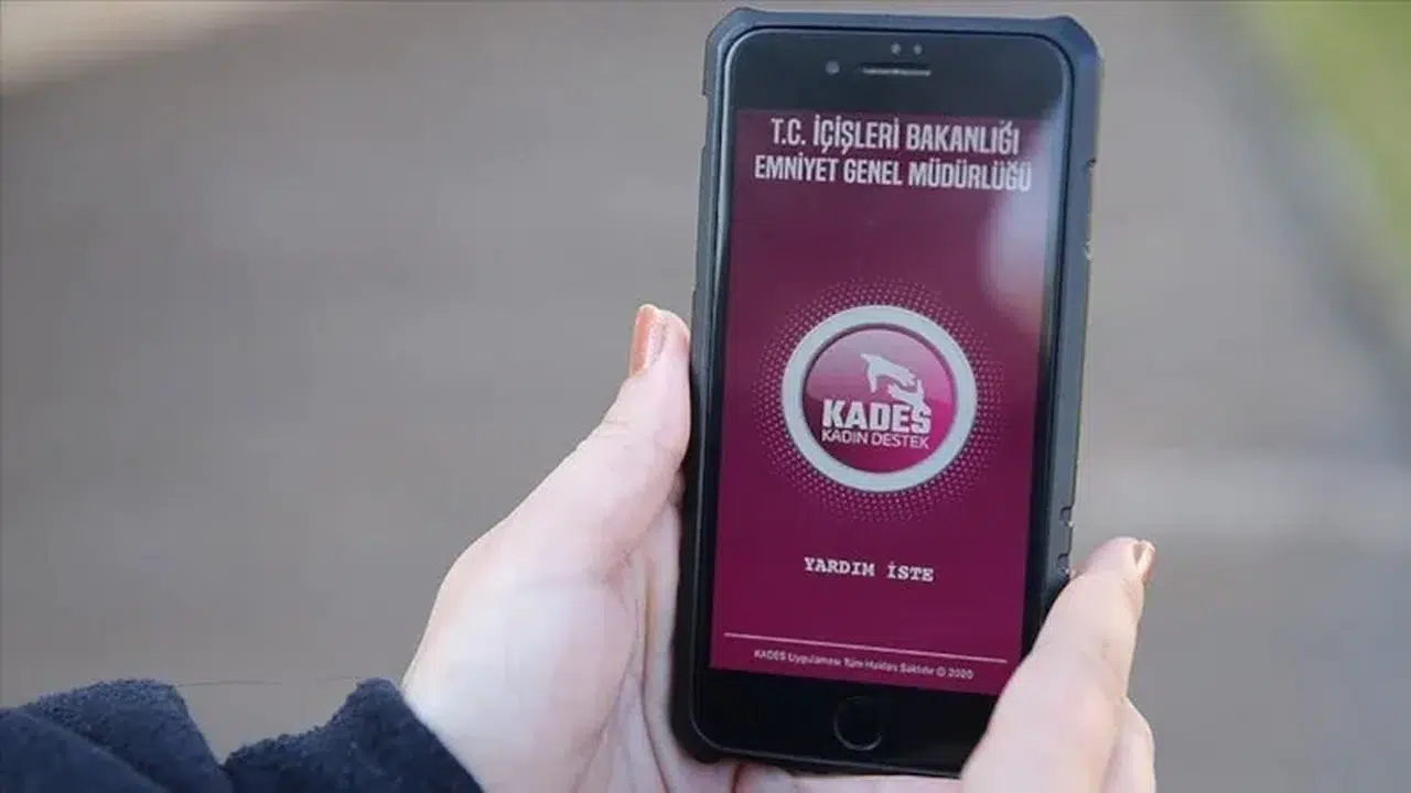 Kadınların cebindeki dijital muhafız: KADES 9,5 mi…