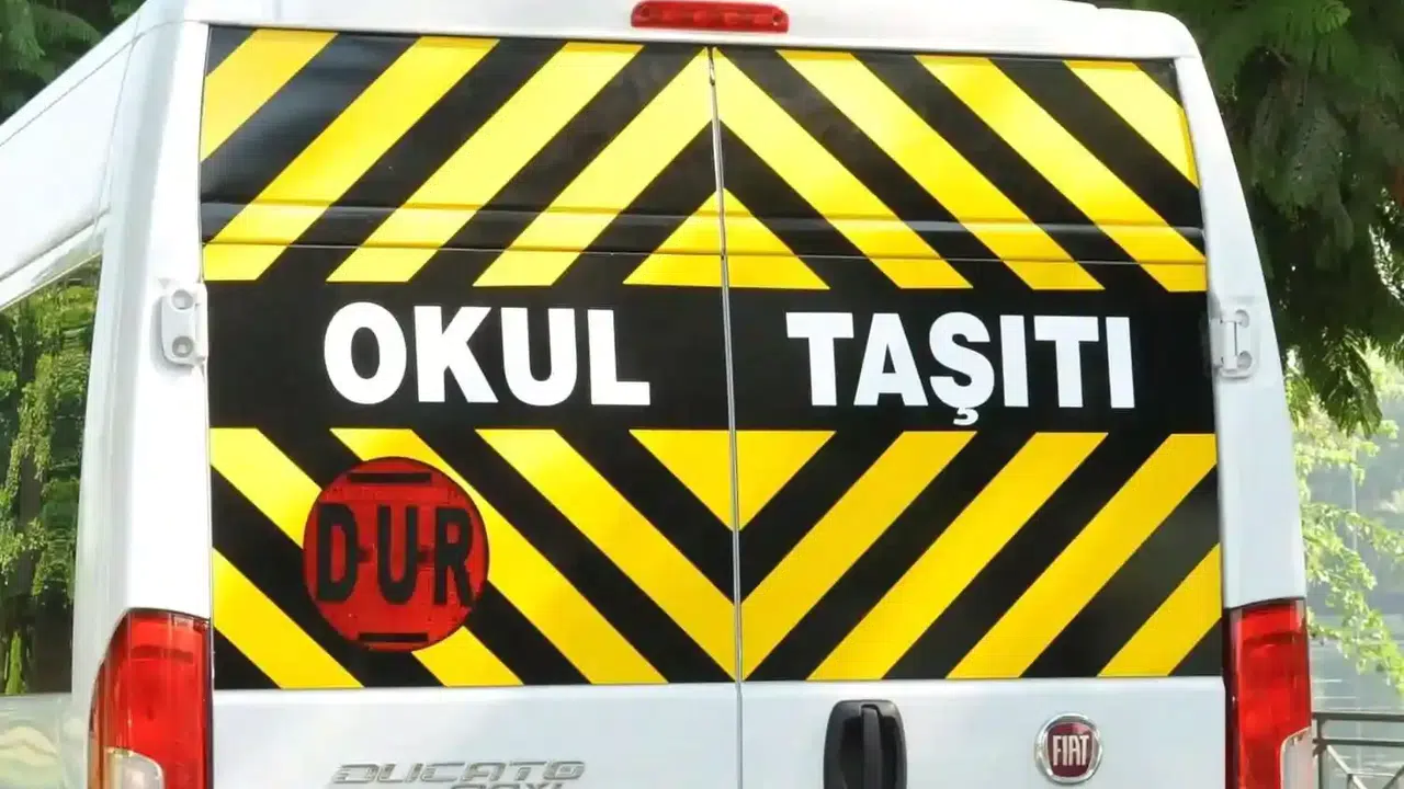 Çalışan Anne-Babalar Dikkat! Kurum Servisleri Artık Çocukları da Taşıyacak