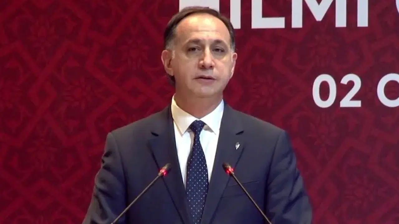 Ferhat Gündoğdu kimdir, aslen nereli, hangi takımlı, kaç yaşında, eski hakem mi, görevi nedir?