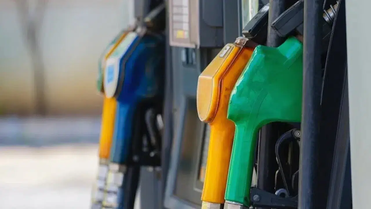 Akaryakıtta brent petrol depremi! Benzin ve motorin fiyatları uçuşa geçti: İşte il il liste