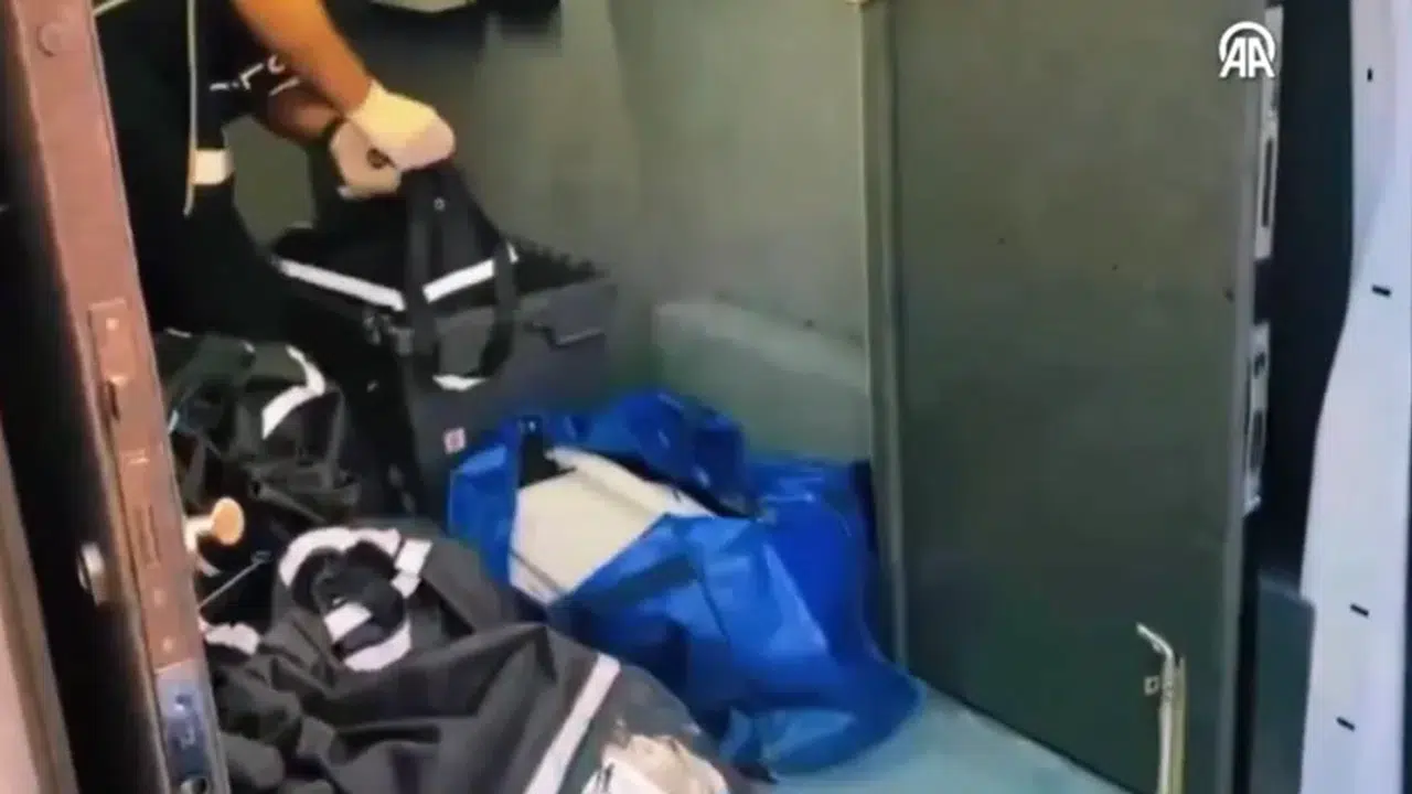 Cizre'de servet dolu araç: 590 milyon liralık kaçakçılık şoku!