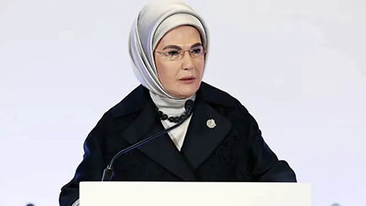 Antalya’da  Filistin İçin Tek Yürek  zirvesi: Emine Erdoğan lider eşleriyle buluştu