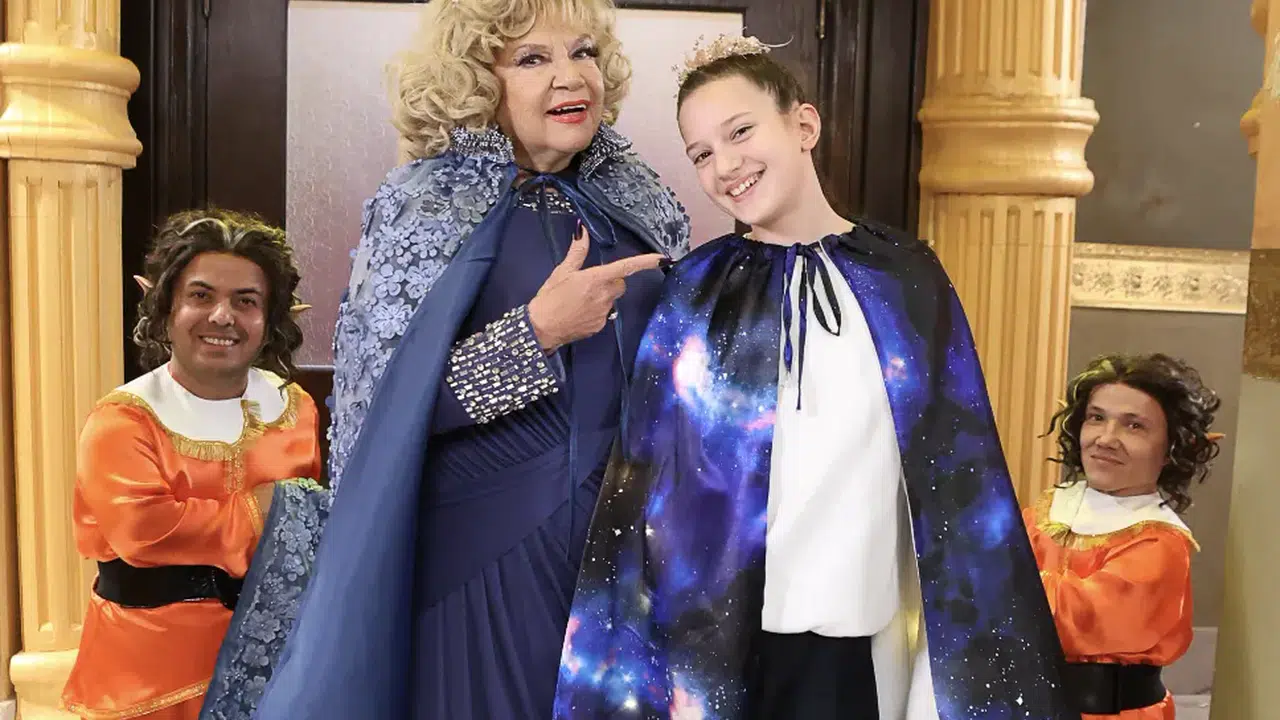 Nevra Serezli torunlarıyla ilk kez aynı filmde yer aldı