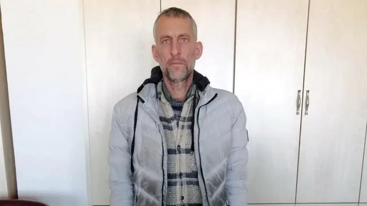 Vurgunun böylesi görülmedi: Sahte CEO çıktı, tezgahta havlu satarken yakalandı!