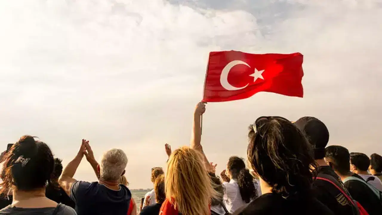 23 Nisan'da 4 gün tatil imkanı! Perşembe günü okullar ve bankalar açık mı?