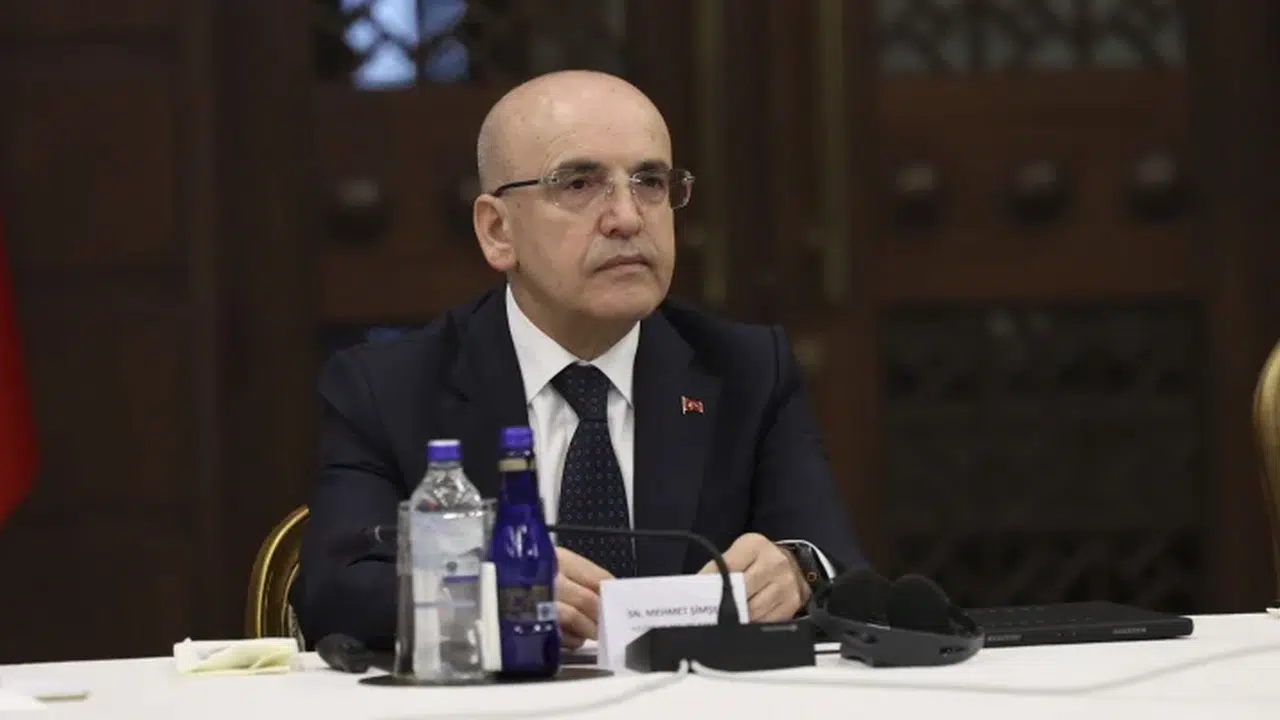 Mehmet Şimşek: 'Enflasyonu düşürmeye odaklanmayı sürdüreceğiz'