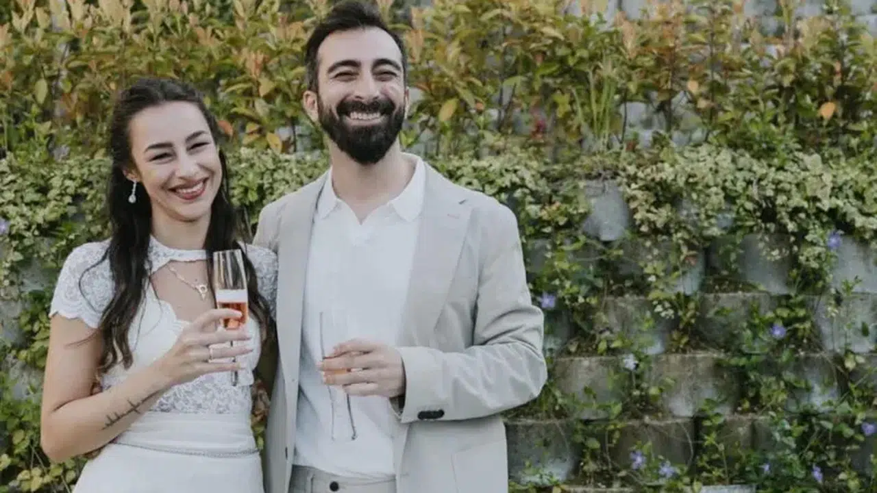 İstanbullu Gelin’in yıldızı gelin oluyor! Hira Koyuncuoğlu ve Baran Sulhan’dan sürpriz nişan