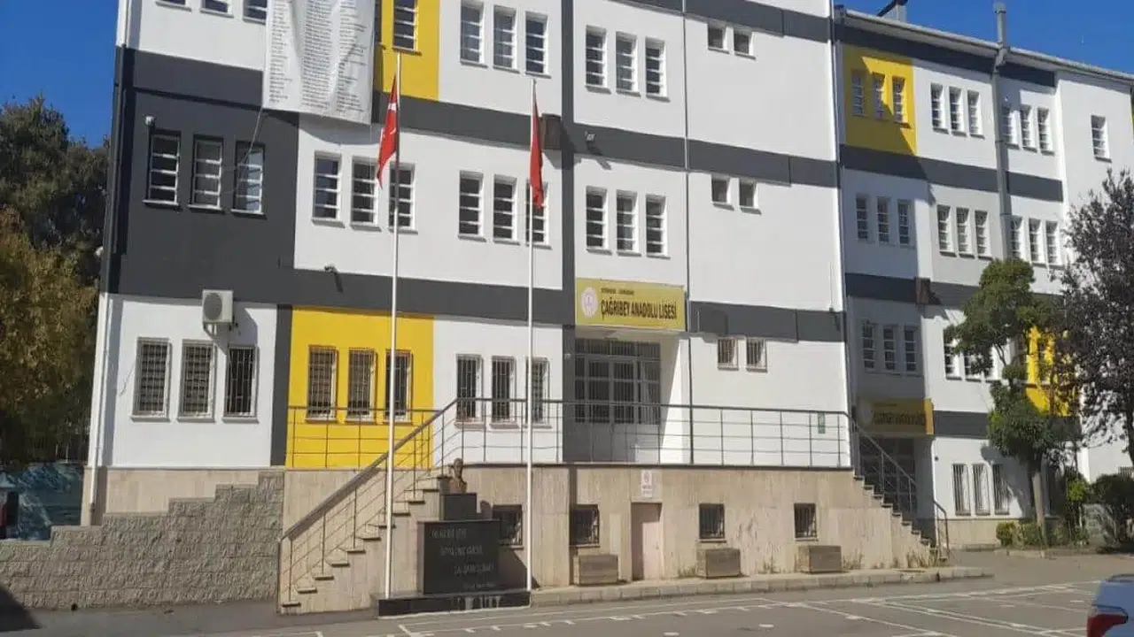 Çağrıbey Anadolu lisesi nerede, hangi mahallede? Hakkında merak edilen her şey