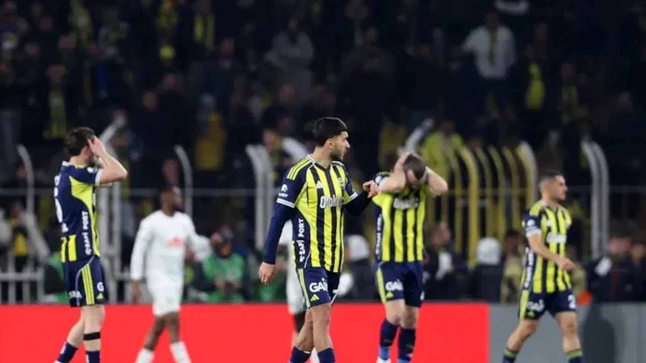 90+ ve 120+ şoku... Kanarya önce liderliği sonra kupayı bıraktı!