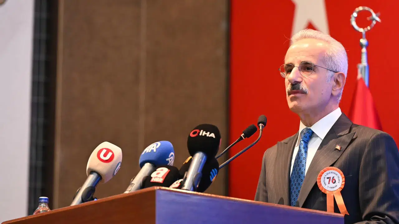 Türkiye'nin bölünmüş yol ağında yeni hedef 38 bin kilometre olarak belirlendi!