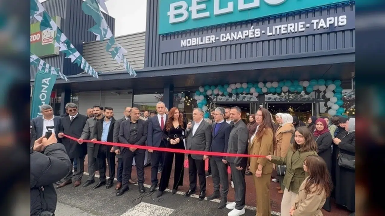 Kayseri’den dünyaya konfor köprüsü! Bellona Fransa’da gövde gösterisi yaptı