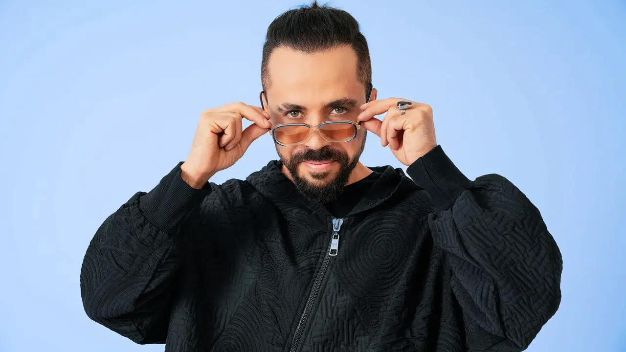 Bahadır Tatlıöz yeni dönemini 'Münezzeh' ile başlattı