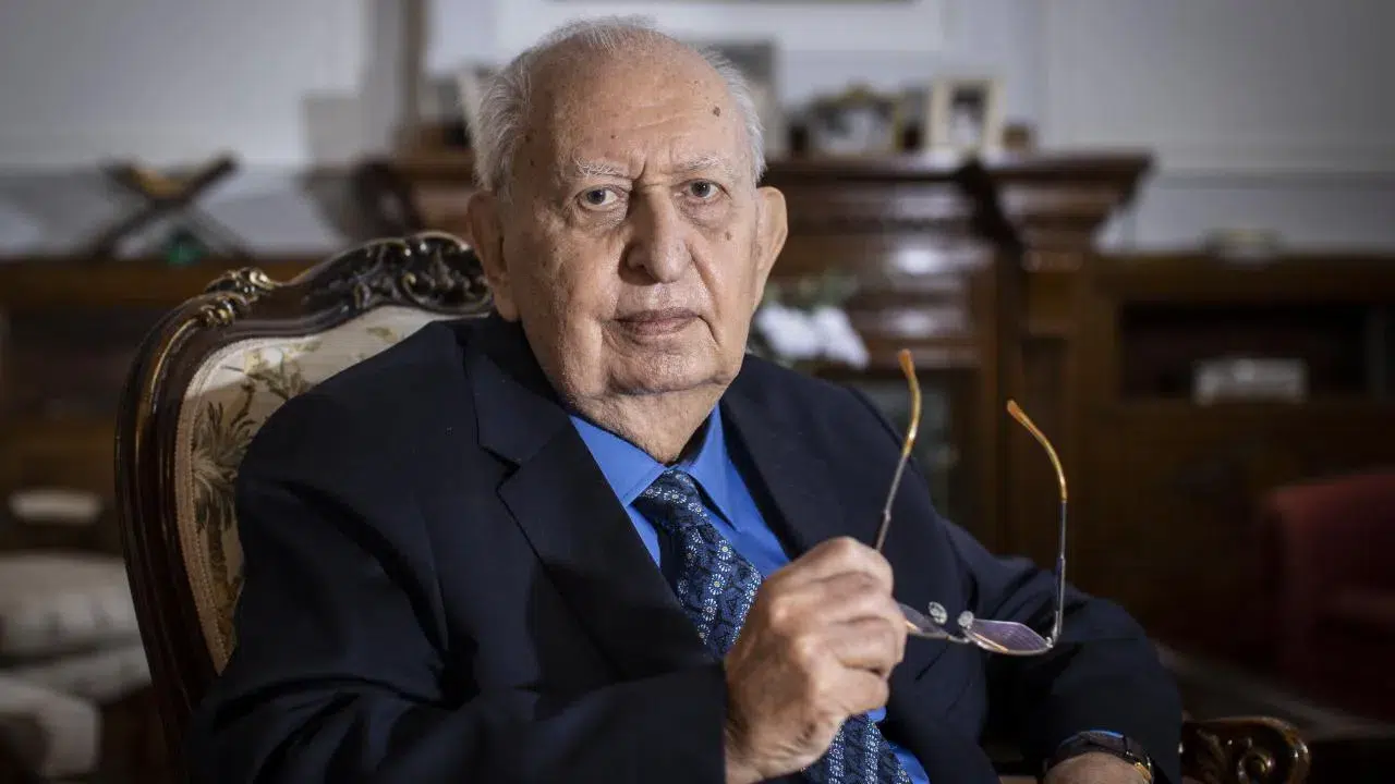 Hüsamettin Cindoruk kimdir, neden öldü, eski TBMM Başkanı cenaze töreni nerede yapıldı ve nereye defnedildi?