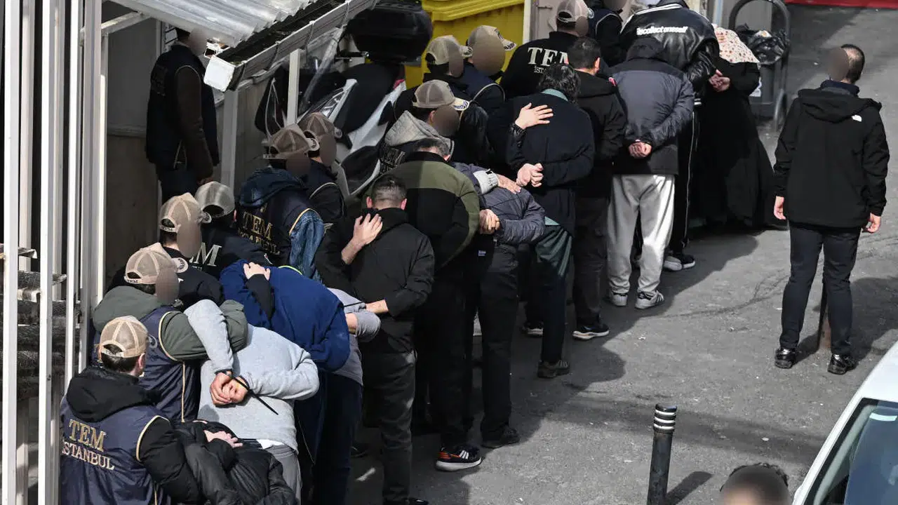 Konsolosluk önündeki kanlı saldırıda yeni gelişme: Dokuz kişi için karar verildi!