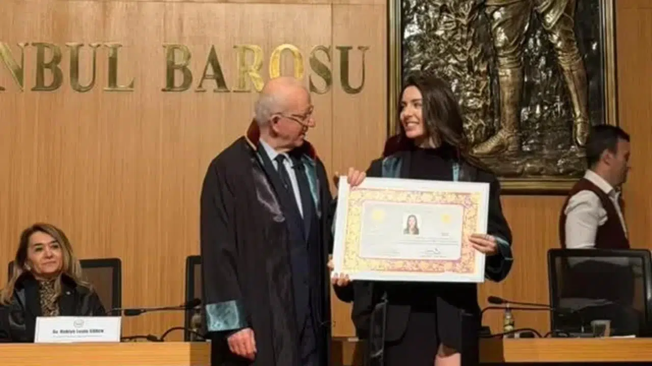 Setten adliyeye: Güzel oyuncu Selin Türkmen artık o mesleği yapacak!