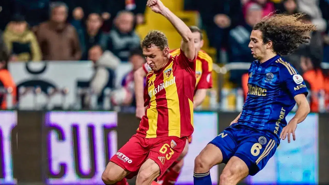 Kayserispor'a PFDK'dan 820 bin TL para ve tribün kapatma cezası verildi