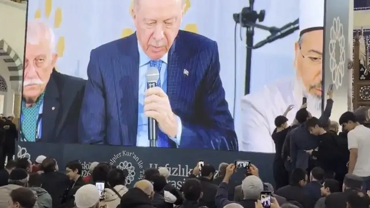 Çamlıca’da tarihi merasim: 333 hafız icazet aldı, Erdoğan Bakara Suresi’ni okudu!