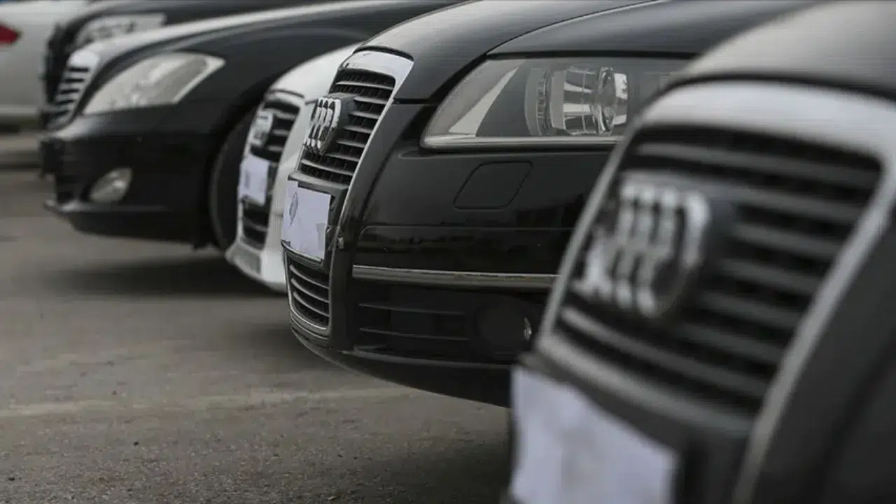 Tır, iş makinesi, otomobil... Gümrük muhafaza hepsine tek tek el koydu!