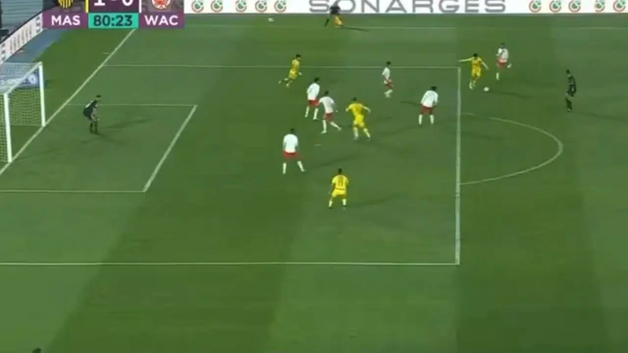 Fizik kurallarını reddetti! Fas Ligi’nde yüzyılın golü Driss El Jabli’den inanılmaz rabona!