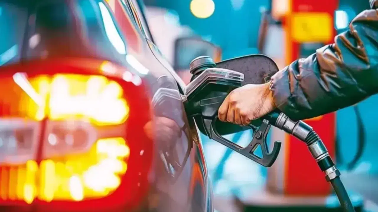 Akaryakıt fiyatları zammı 7 Nisan! İstanbul Ankara İzmir'de benzin kaç TL, motorin litre fiyatı bugün ne kadar?