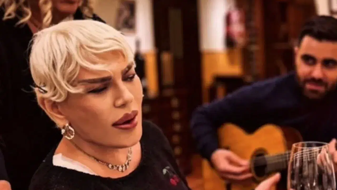 Minik serçe'den 'yeniden başlarız' pozu! Sezen Aksu'nun son hali şaşırttı