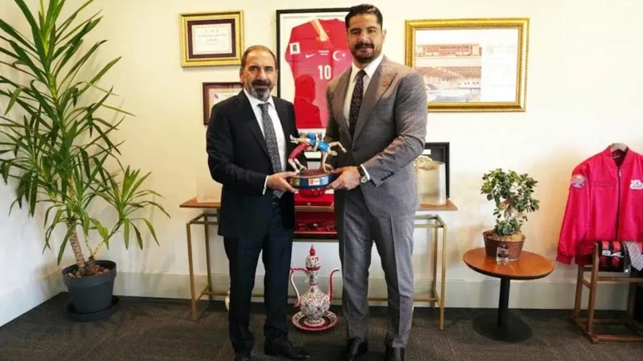 Taha Akgül TFF’ye çıkarma yaptı: O ismin kapısını çaldı!