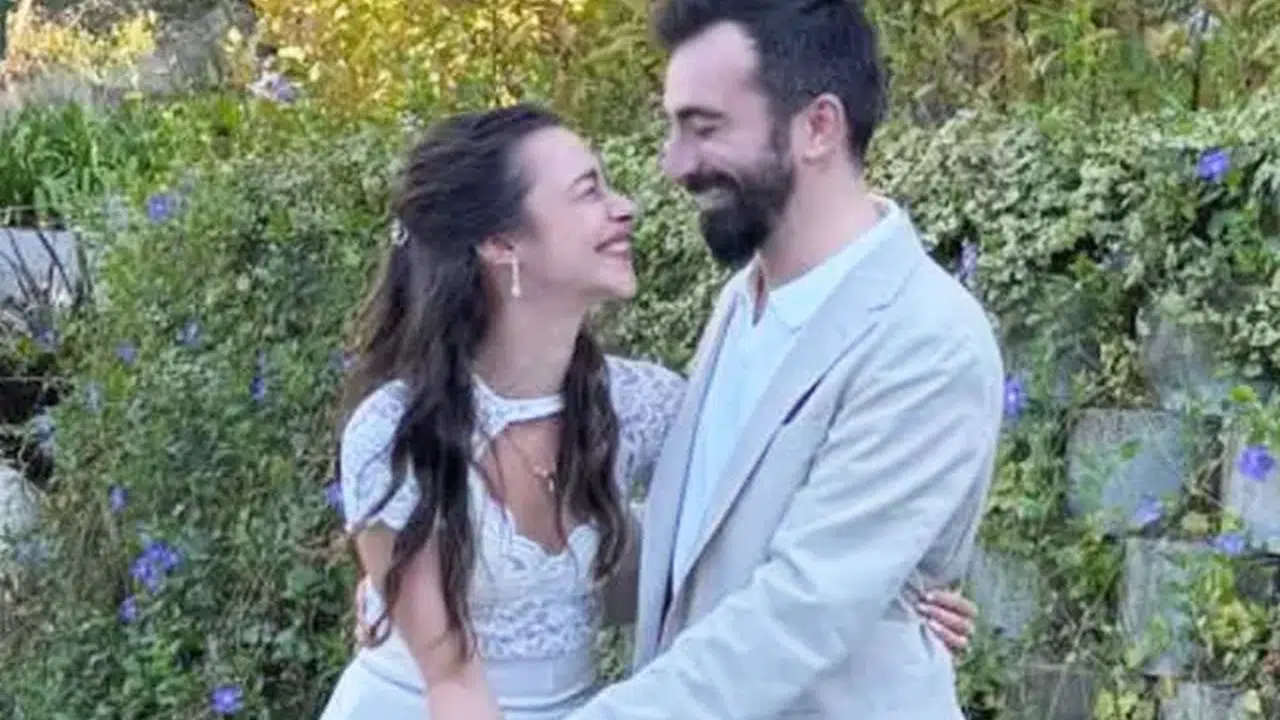 Hira Koyuncuoğlu nişanlısı Baran Sulhan kimdir, ne iş yapıyor, kaç yaşında, aslen nereli?