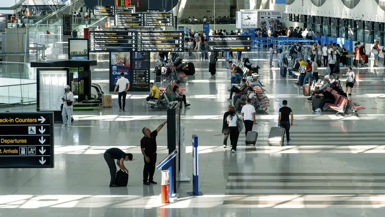 TAV Havalimanları yılın ilk çeyreğinde 19 milyon yolcuya hizmet verdi