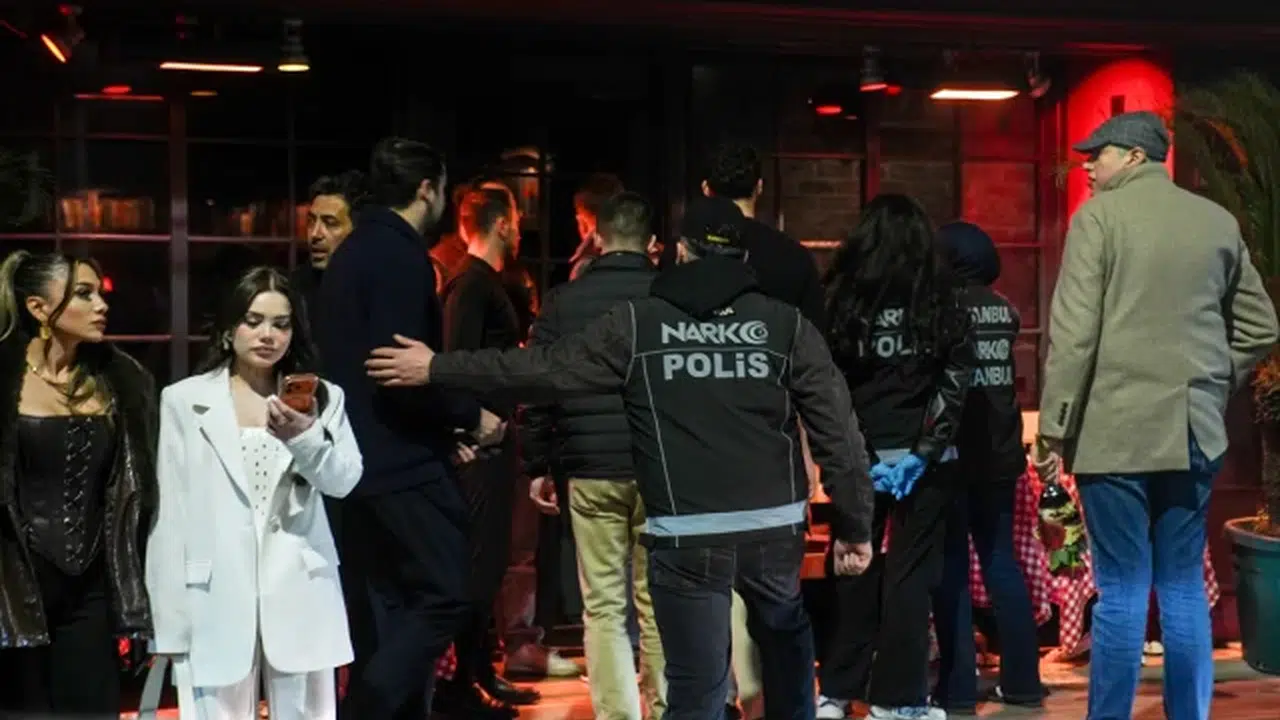 İstanbul merkezli dev operasyon: Popüler eğlence mekanlarında K-9 destekli arama