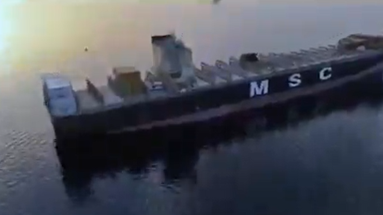 Hürmüz'de sıcak temas: İran gemilere el koyduğu o anları dünyaya izletti!