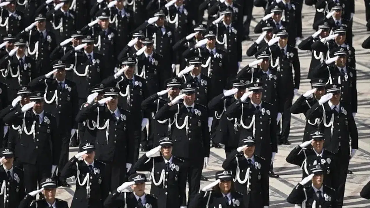 Gözbebeğimiz 181 yaşında! Türk polisi atasının huzuruna çıktı: 'Ruhunuz şad olsun'