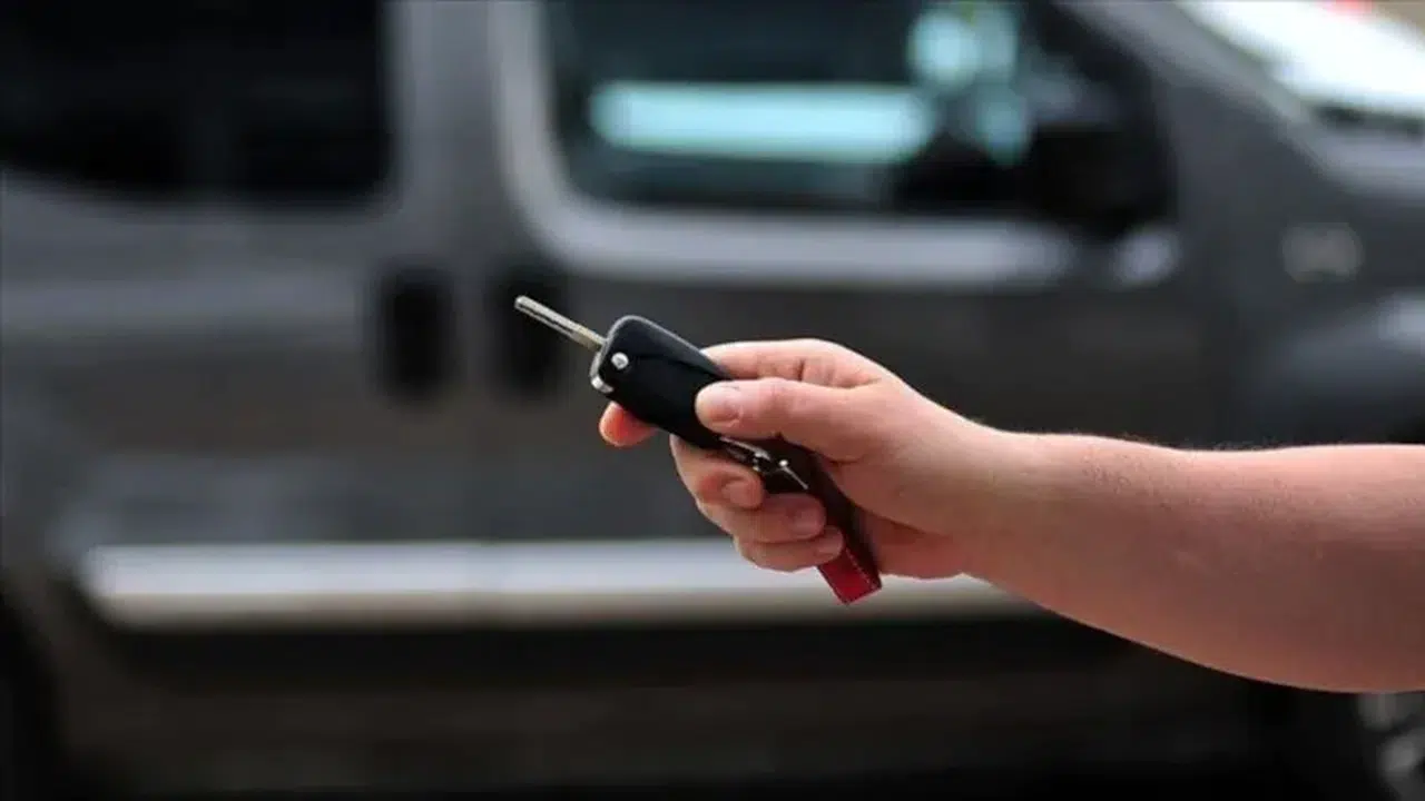 Milyonlarca engelliye müjde: ÖTV’siz araç alımında 'ehliyet' şartı tarih oldu!