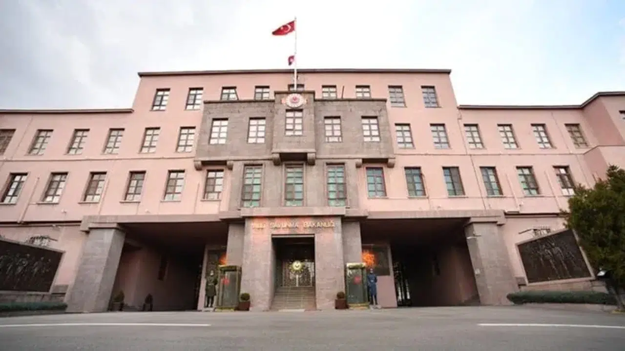 MSB'den Adana ve Ukrayna Açıklaması: Kritik Görev Türkiye'de!