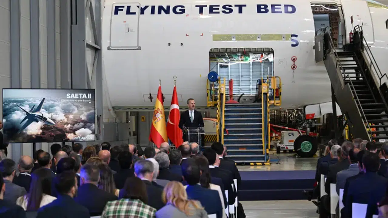 Savunmada 'yüzyılın imzası' HÜRJET İspanya yolcusu: 2028'de teslimatlar başlıyor!