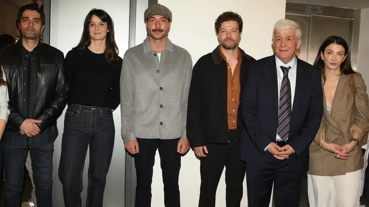 Cerrahpaşa'da 23 Nisan sevinci: Ünlü isimler tedavi gören çocukları sevindirdi