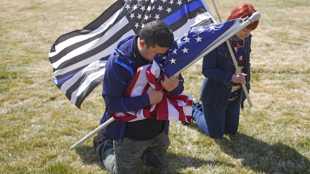 ABD’de 3 eve düzenlenen silahlı saldırıda 8 çocuk öldü