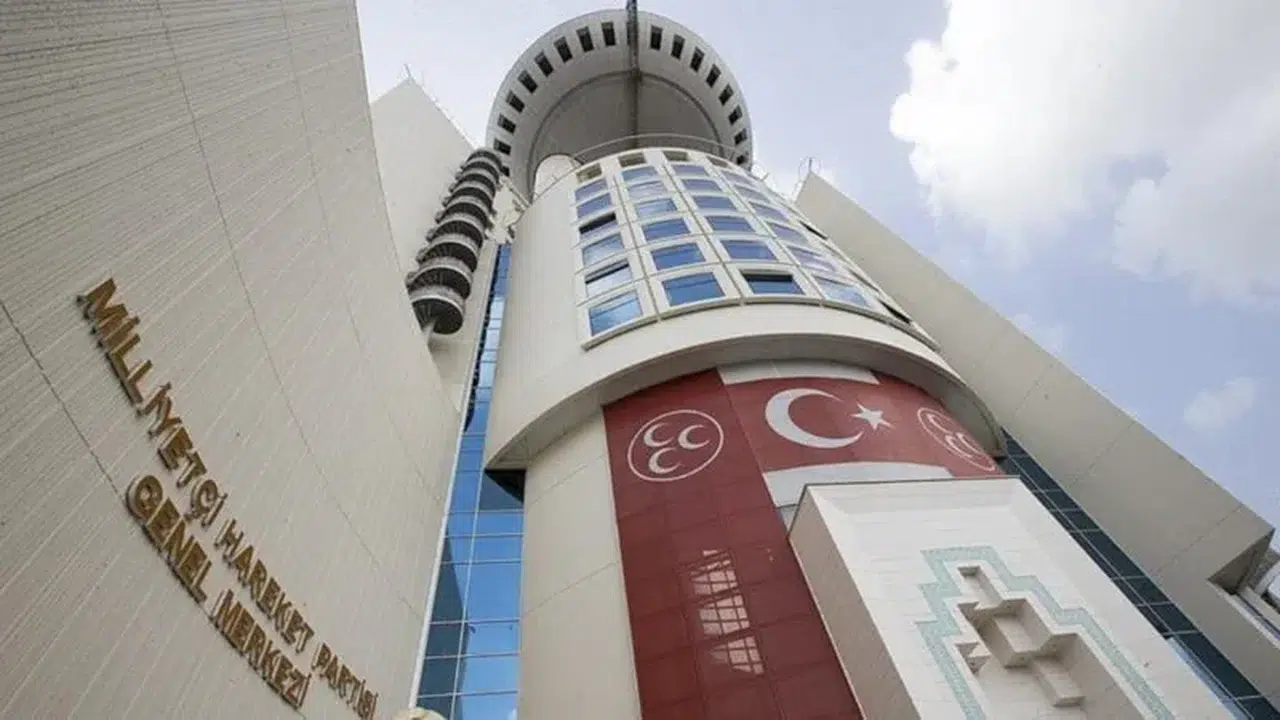 Devlet Bahçeli’den teşkilatlara 'tüzük' freni: O illerde yönetimler tamamen değişti!