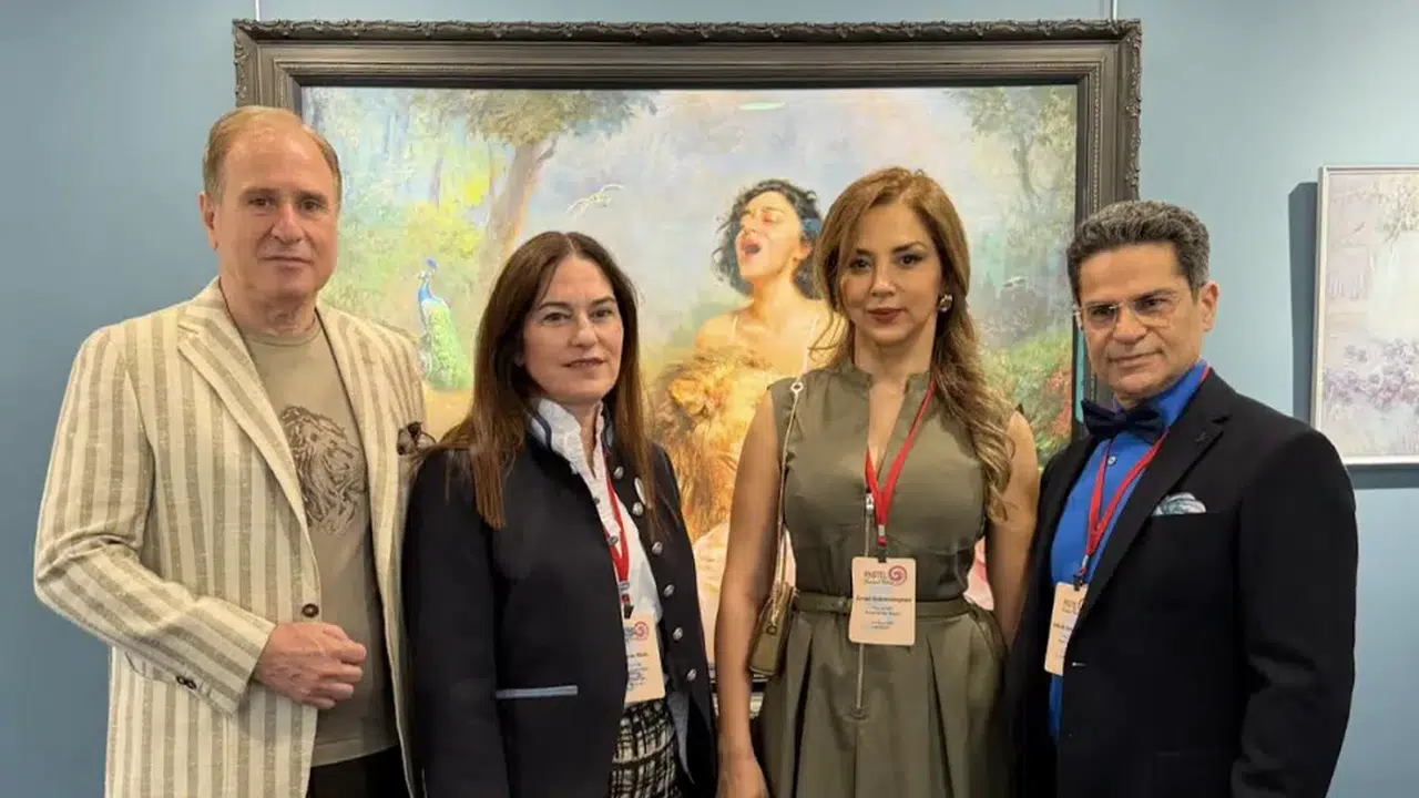 Mete Art’da pastel rüzgarı: Toz ve Işık sergisi kapılarını açtı