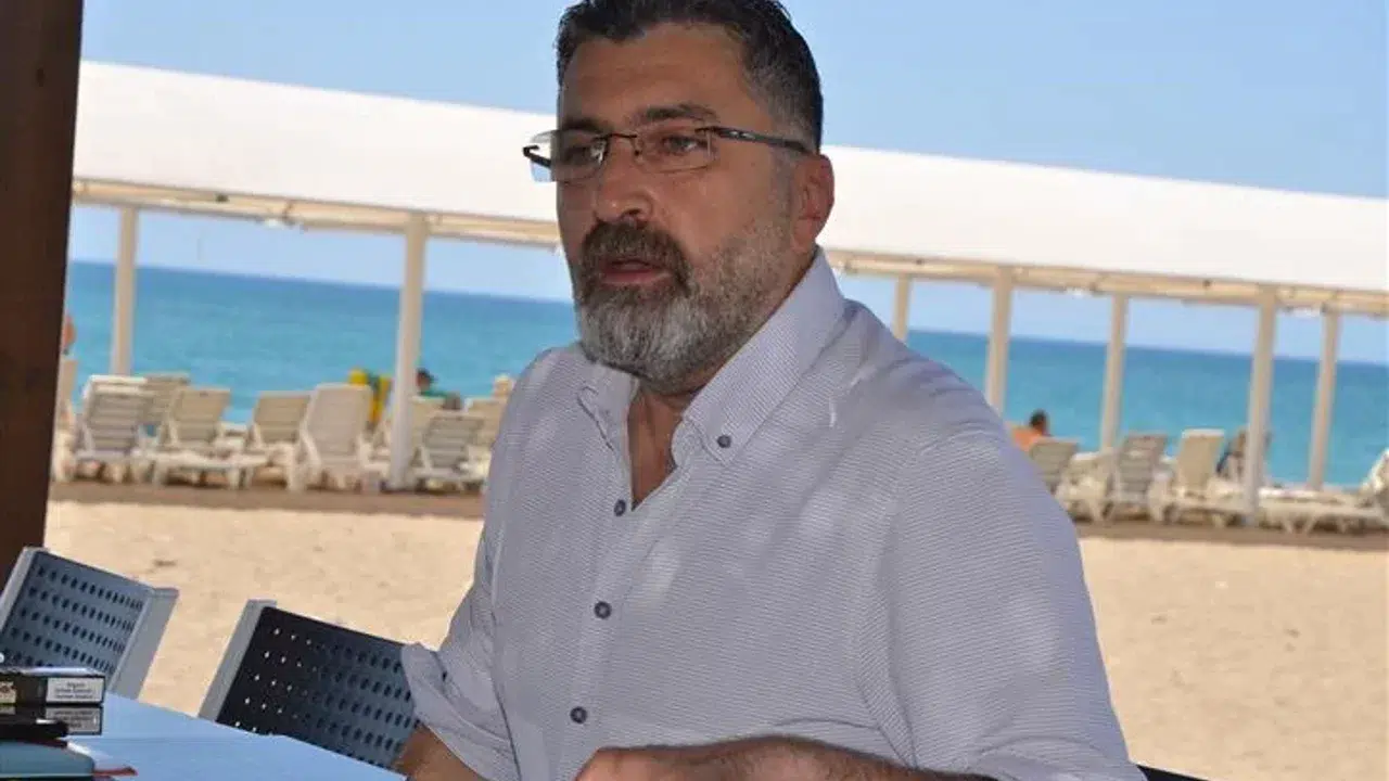 Kadir Kumbul kimdir ve hayatı: İstifa nedeni, hangi partiden, memleketi neresi, kaç doğumlu, ne iş yapıyor, evli mi?